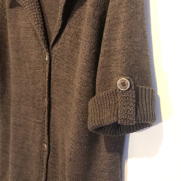 Short sleeve sweater 🎈2 for $15 🎈 - Picture 3 of 10